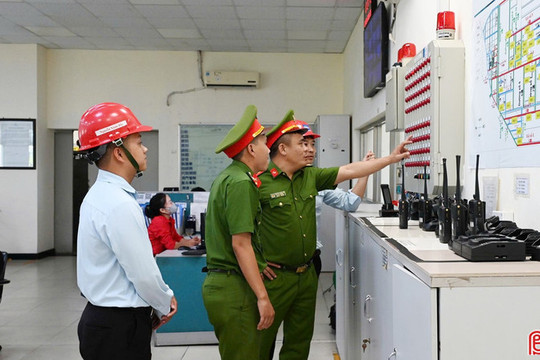 Doanh nghiệp Khu kinh tế Vũng Áng chủ động "phòng hỏa" trong cao điểm nắng nóng