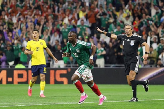 Mexico hạ Ecuador 2-0: Chấm dứt 40 năm lời nguyền knock-out World Cup