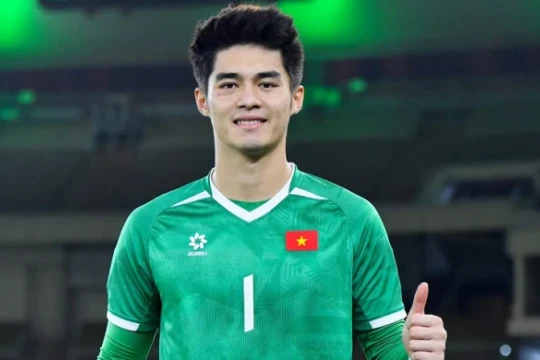 Bóng đá Việt Nam 1/7: Thủ môn Trung Kiên đối đầu áp lực, làn sóng chia tay ngoại binh tại V-League