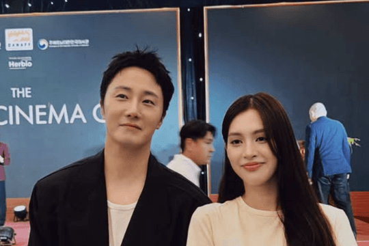 Hoa hậu Tiểu Vy tái ngộ tài tử Jung Il Woo tại sự kiện điện ảnh quốc tế