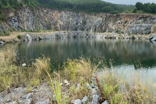 Tài nguyên môi trường: Hiểm họa từ những mỏ đá đã đóng cửa