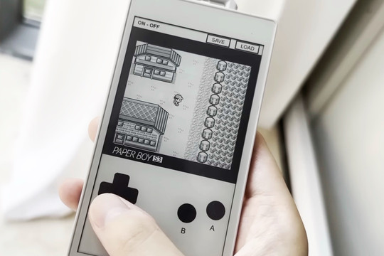 Paper Boy S3: Biến màn hình E Ink thành máy chơi game cầm tay Game Boy độc đáo