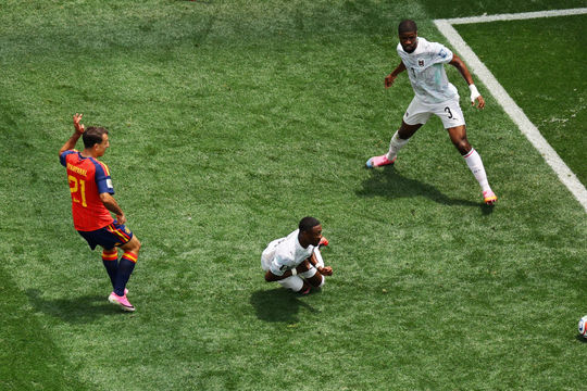 Tây Ban Nha đè bẹp Áo 3-0: Mikel Oyarzabal rực sáng đưa La Roja vào vòng 16 đội World Cup