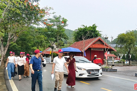 Du lịch sinh thái Hà Tĩnh: Nhiều chỗ chơi, ít chỗ nghỉ