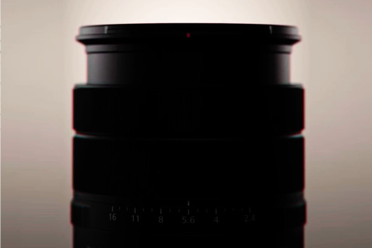 Sony RX10 V lộ diện: Ống kính zoom 26x mới và những nâng cấp kỹ thuật đáng giá