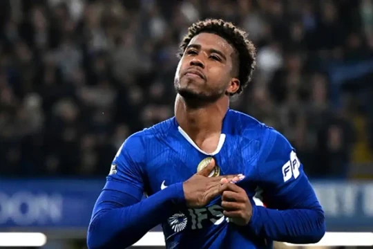 Man Utd theo đuổi Andrey Santos: Chelsea chốt giá hơn 30 triệu bảng