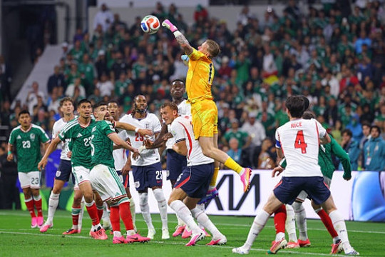 Jordan Pickford và hành trình độc chiếm kỷ lục World Cup: Khi tiếng thét trở thành di sản