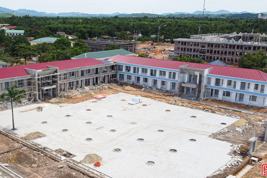 "Nước rút" trên hai công trình trường học vùng biên ở Hà Tĩnh