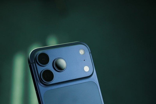 iPhone 17 Pro Max giảm giá mạnh: Cơ hội mua flagship giá tốt hay đợi iPhone 18 Pro Max?