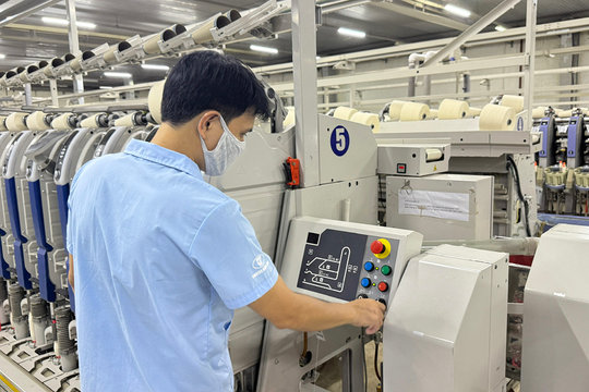 Dệt may H à T ĩnh : từ dây chuyền thông minh đến tăng trưởng bền vững