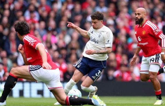 MU nhắm Neco Williams: Lời giải cho bài toán quá tải của Luke Shaw tại Old Trafford