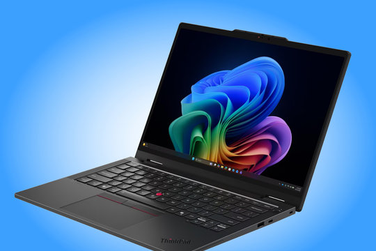 Lenovo ThinkPad T14s 2-in-1 Gen 2 ra mắt toàn cầu: Chip Panther Lake và RAM 64GB