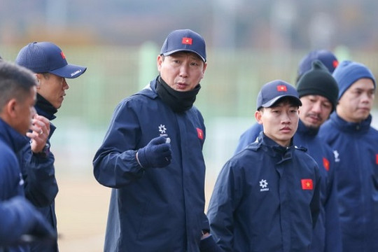 Tuyển Việt Nam hướng tới ASEAN Cup 2026: Toan tính của HLV Kim Sang-sik và làn gió mới Patrik Lê Giang