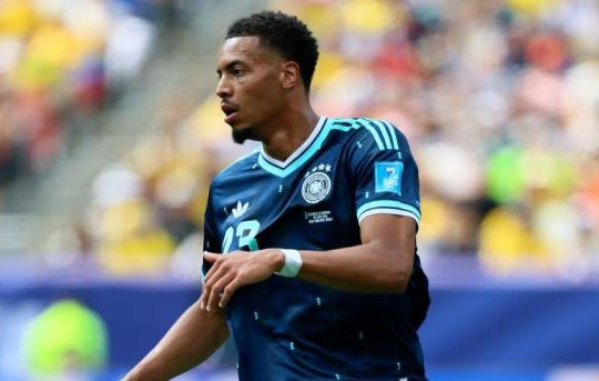 Liverpool sẵn sàng "nẫng tay trên" Man United vụ Felix Nmecha giá 114 triệu USD
