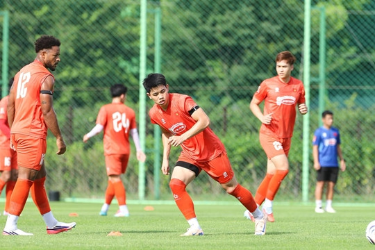Tuyển Việt Nam đối đầu Gangwon FC: Bài toán cuối cùng của HLV Kim Sang Sik