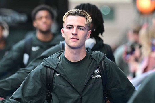 Chelsea trói chân Jesse Derry đến năm 2032 trước khi gửi sang Sporting Lisbon