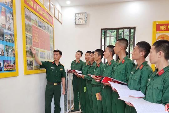 Xây dựng văn hóa công sở, xứng danh Bộ đội Cụ Hồ