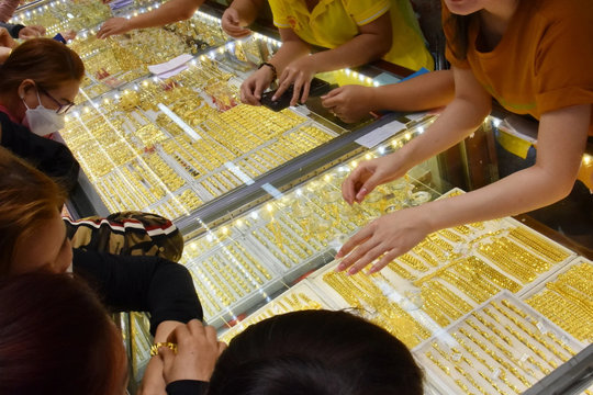 Giá vàng hôm nay sáng 14/7/2026: Giá vàng SJC, nhẫn trơn và vàng thế giới thứ Ba