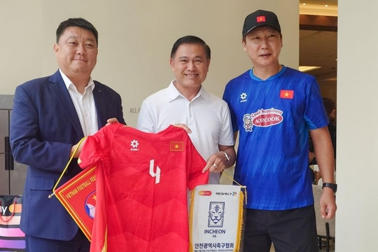 Bóng đá Việt Nam 13/7: VFF thắt chặt hợp tác quốc tế, ông Park Hang-seo nhận nhiệm vụ khó tại Thái Lan