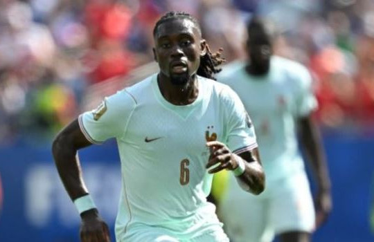 MU dẫn đầu cuộc đua chiêu mộ Manu Kone: 'Quái thú' tuyến giữa giá 50 triệu euro
