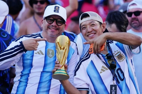 Cơn sốt Argentina đẩy giá vé bán kết World Cup 2026 lên mức kỷ lục 74 triệu đồng