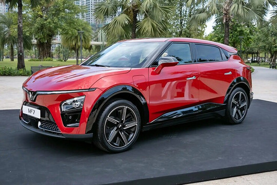 VinFast VF 7 2026: SUV điện mạnh nhất phân khúc ưu đãi lăn bánh tới 58 triệu đồng