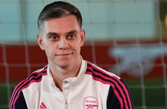 Leandro Trossard rời Arsenal gia nhập Besiktas: Lời chia tay của một người hùng thầm lặng