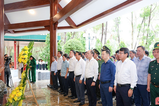 Lãnh đạo tỉnh Lai Châu và TP Hải Phòng dâng hương các địa chỉ đỏ tại Hà Tĩnh