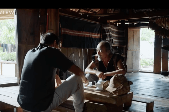 Trời cao nguyên xanh tập 10: LanLok lộ diện và lời cảnh báo rời làng dành cho Tuấn