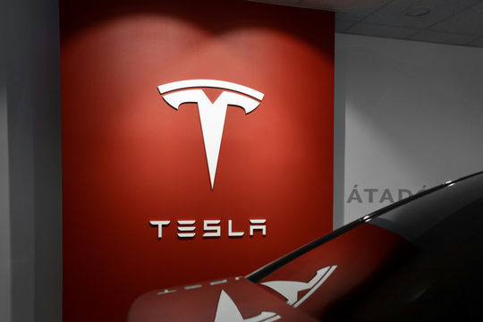 Giải mã dữ liệu NTSB vụ tai nạn Tesla tại Texas: Khi con người can thiệp vào thuật toán tự lái