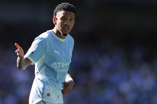 Tottenham quyết chiêu mộ Savinho, Real Madrid từ chối bom tấn Rodri