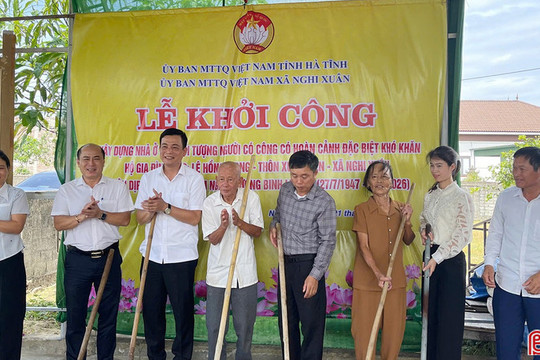 Khởi công, bàn giao nhà ở cho gia đình chính sách ở xã Nghi Xuân, Đức Thọ