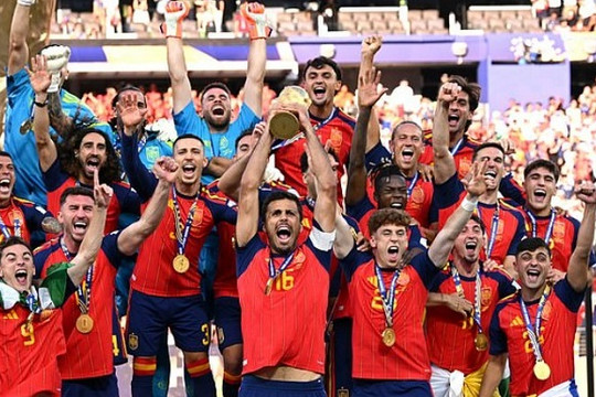 World Cup 2026: Khi vinh quang của Tây Ban Nha bị bao phủ bởi bóng ma thương mại