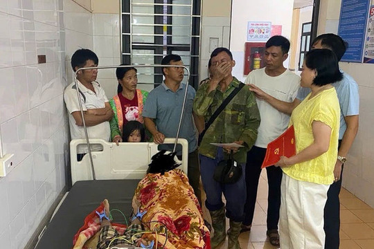 Đi làm nương về, 3 mẹ con bị sét đánh thương vong