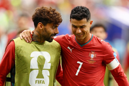 Al Nassr chiêu mộ Samu Costa: Tham vọng xây dựng đế chế Bồ Đào Nha của Ronaldo