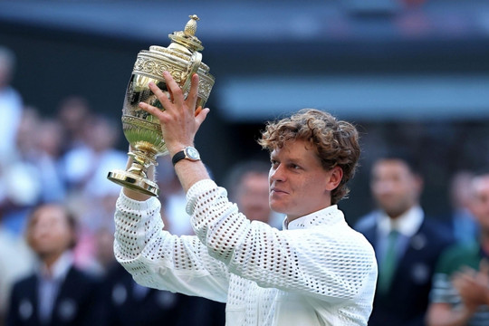 Jannik Sinner mất gần nửa tiền thưởng kỷ lục tại Wimbledon 2026