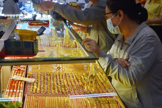 Giá vàng hôm nay 26/7/2026 sáng sớm: Giá bán cao nhất đạt 141,5 triệu đồng/lượng