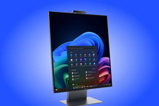 Lenovo ra mắt máy tính nguyên khối ThinkCentre X AIO Aura Edition với màn hình tỷ lệ 16:18 và đồ họa Intel Arc B390