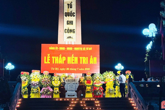 Các địa phương Hà Tĩnh đồng loạt thắp nến tri ân các anh hùng liệt sĩ