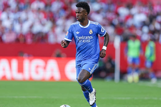 Chuyển nhượng 26/7: Arsenal theo đuổi Vinicius Jr, Real vấp đá hộc vụ Diomande