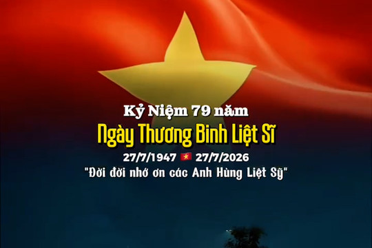 Xúc động khoảnh khoắc CCB đến thắp hương cho đồng đội tại Nghĩa trang Liệt sĩ Núi Nài