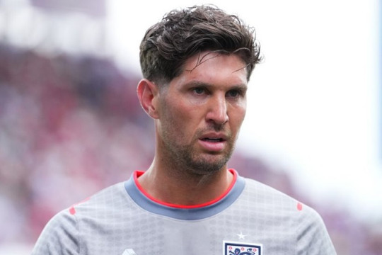 Juventus tăng tốc chiêu mộ John Stones: Nước đi chiến thuật hoàn hảo của Bà đầm già