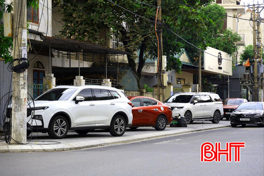 Thiếu chỗ đỗ xe - thách thức của hạ tầng giao thông đô thị trung tâm