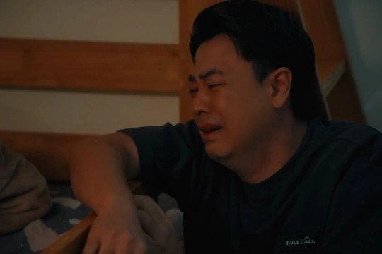 Dưới ô cửa sáng đèn tập 31: Mẹ Tài qua đời đột ngột, Diệu dằn vặt bí mật của chồng cũ