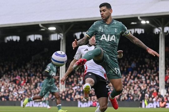 Chelsea gia nhập cuộc đua giành Cristian Romero của Tottenham với giá 43 triệu bảng