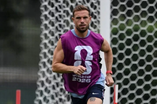 Chelsea bất ngờ chuyển hướng chiêu mộ cựu thủ quân Liverpool Jordan Henderson