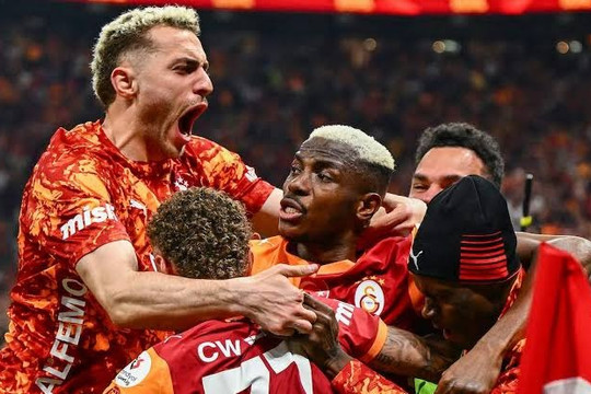 Galatasaray 0-3 Venezia: Venezia giành chiến thắng