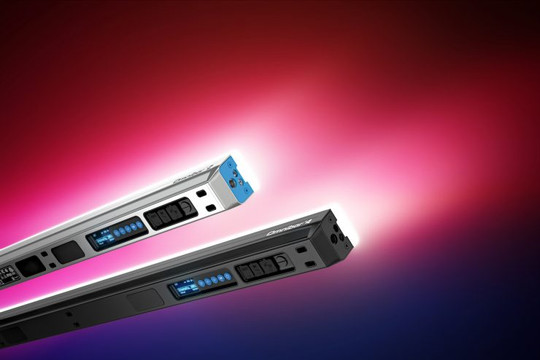 ARRI Omnibar: hệ đèn LED thanh có quang học thay đổi được nhưng giá cao hơn đối thủ