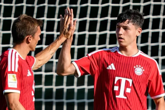Bayern Munich vùi dập Rottach-Egern 15-0 trong trận giao hữu tiền mùa giải