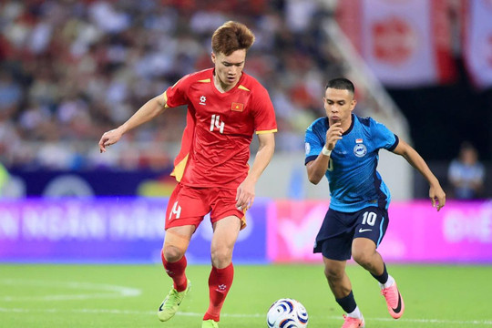 HLV Kim Sang-sik và áp lực bộc lộ trong trận hòa 0-0 của Việt Nam trước Singapore